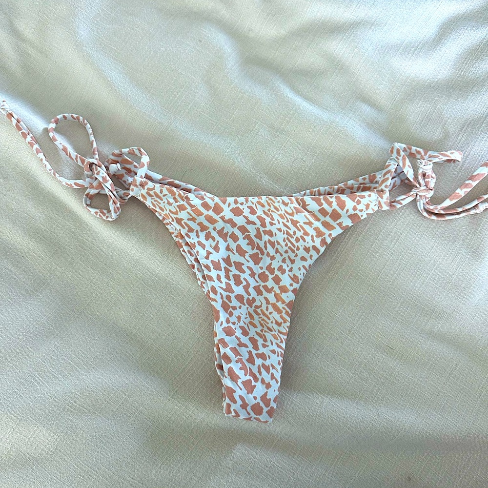 Midori swim bottom